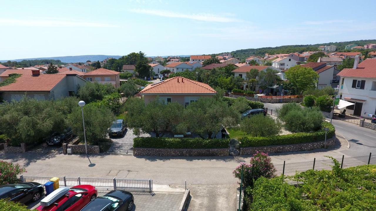 Ferienwohnung Apartman Maslina Krk Town Exterior foto